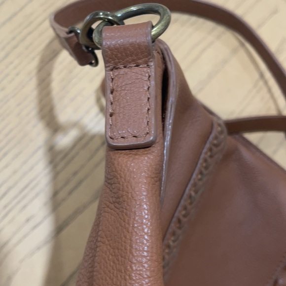 Lucky Brand Ali Flap Crossbody Leather Bag - Picture 7 of 11